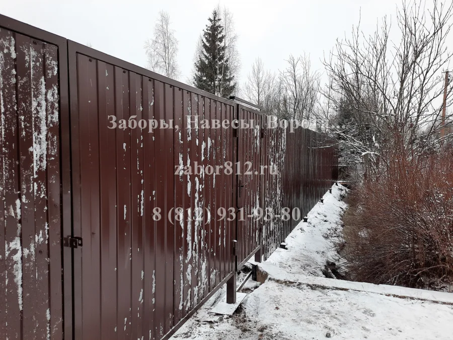 Забор из профнастила. Лейпясуо