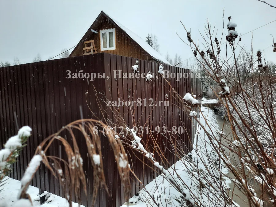 Забор из профнастила. Лейпясуо